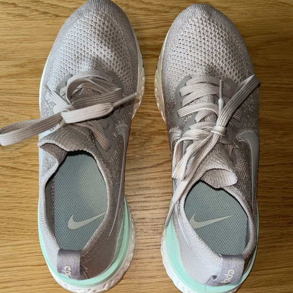 Nike Epic React Flyknit 2 - Picture 15 of 16